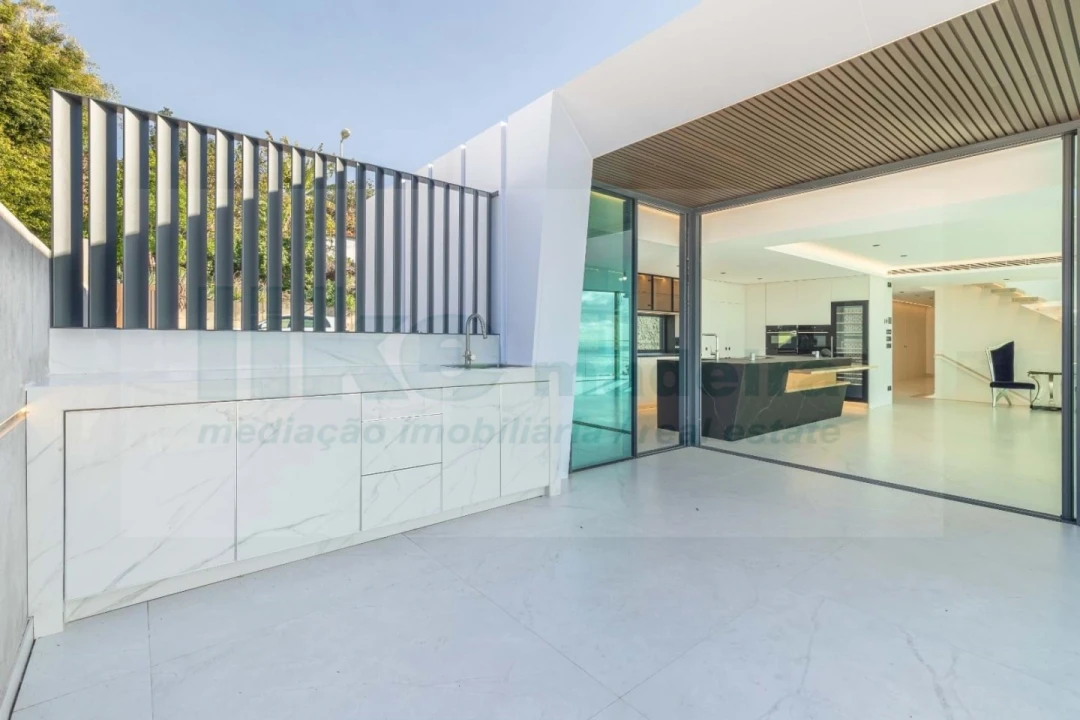 Moradia T4 para Venda em Funchal (Santa Maria Maior) Foto 26