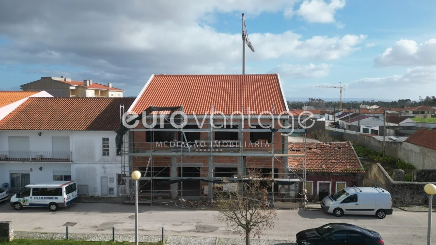 Loja para Arrendamento em Pataias e Martingança Foto 1