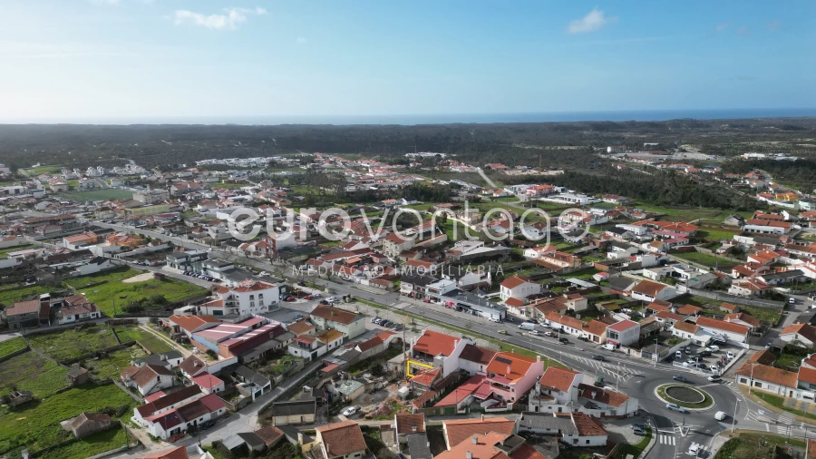 Loja para Arrendamento em Pataias e Martingança Foto 11