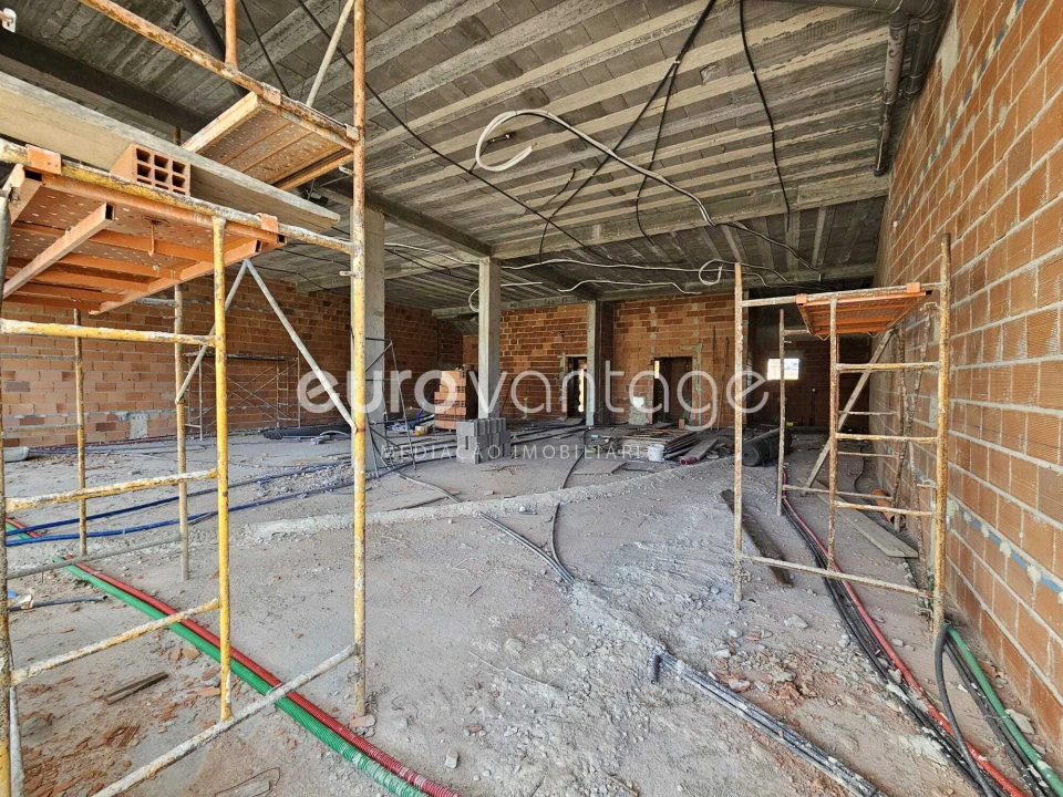 Loja para Arrendamento em Pataias e Martingança Foto 5