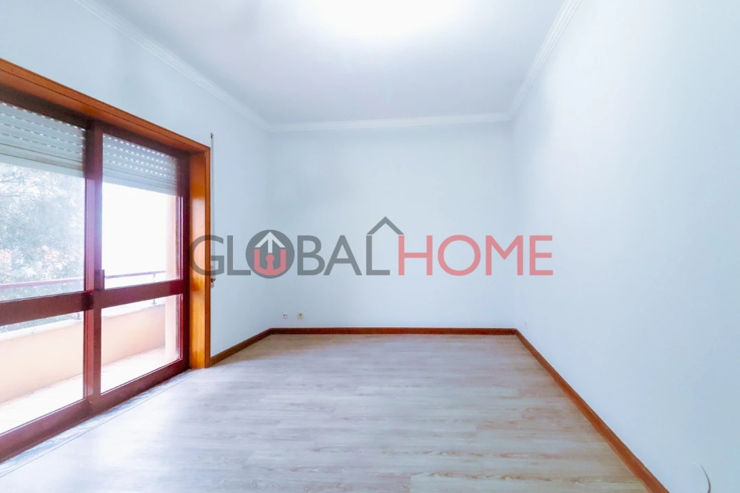 Apartamento T1 para Venda em Canelas Foto 10