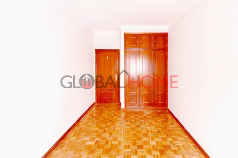 Apartamento T1 para Venda em Canelas Foto 19