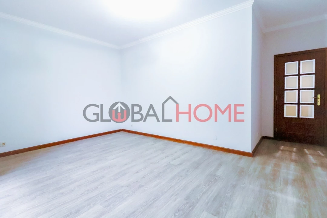 Apartamento T1 para Venda em Canelas Foto 13