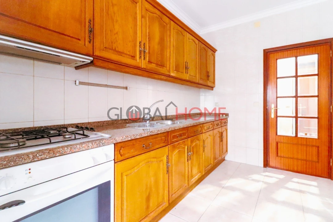 Apartamento T1 para Venda em Canelas Foto 6