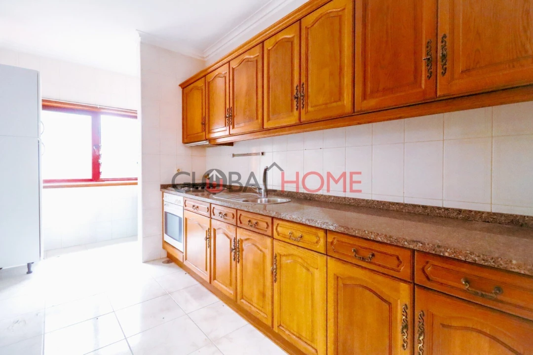 Apartamento T1 para Venda em Canelas Foto 2