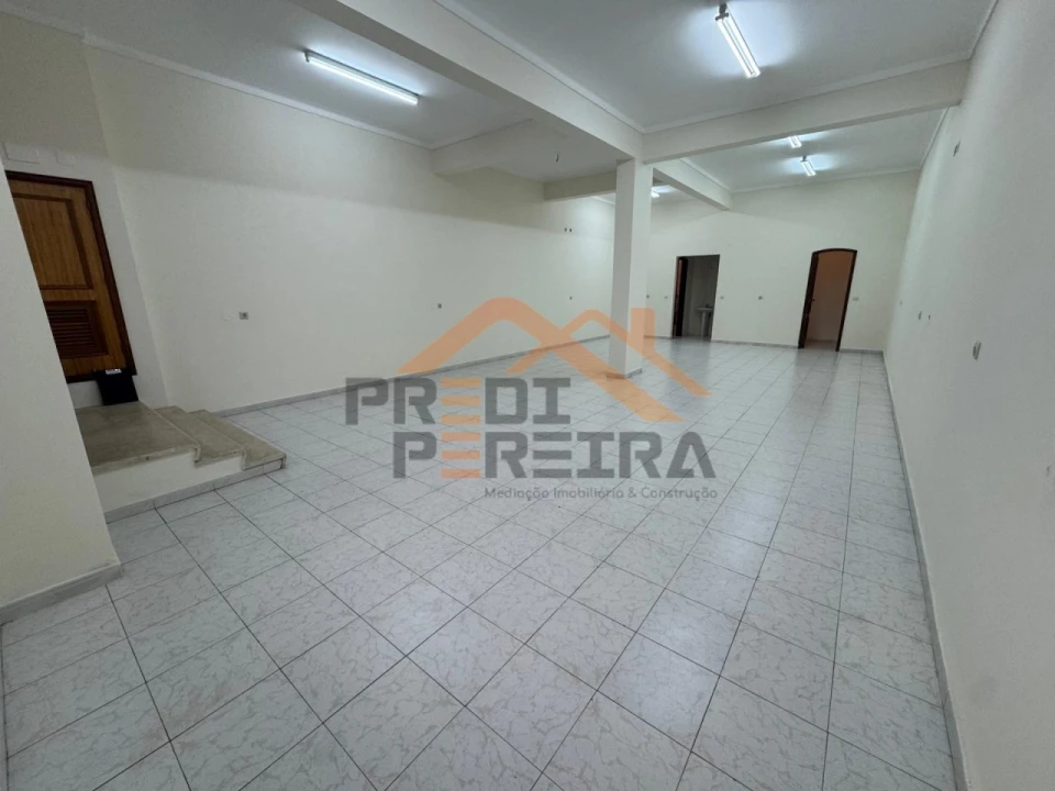 Loja para Venda em Cacém e São Marcos Foto 2