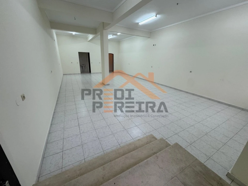 Loja para Venda em Cacém e São Marcos Foto 4