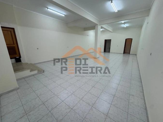 Loja para Venda em Cacém e São Marcos Foto 2