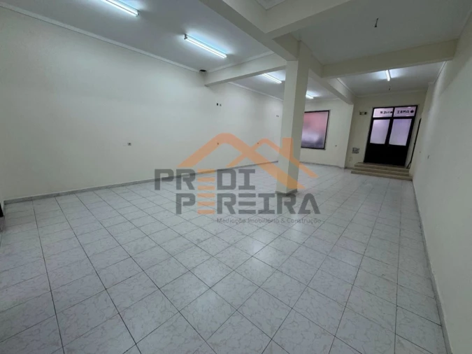 Loja para Venda em Cacém e São Marcos Foto 9