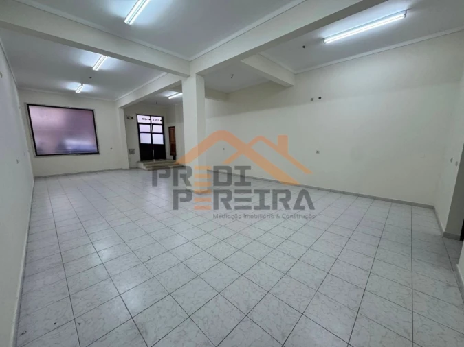 Loja para Venda em Cacém e São Marcos Foto 3