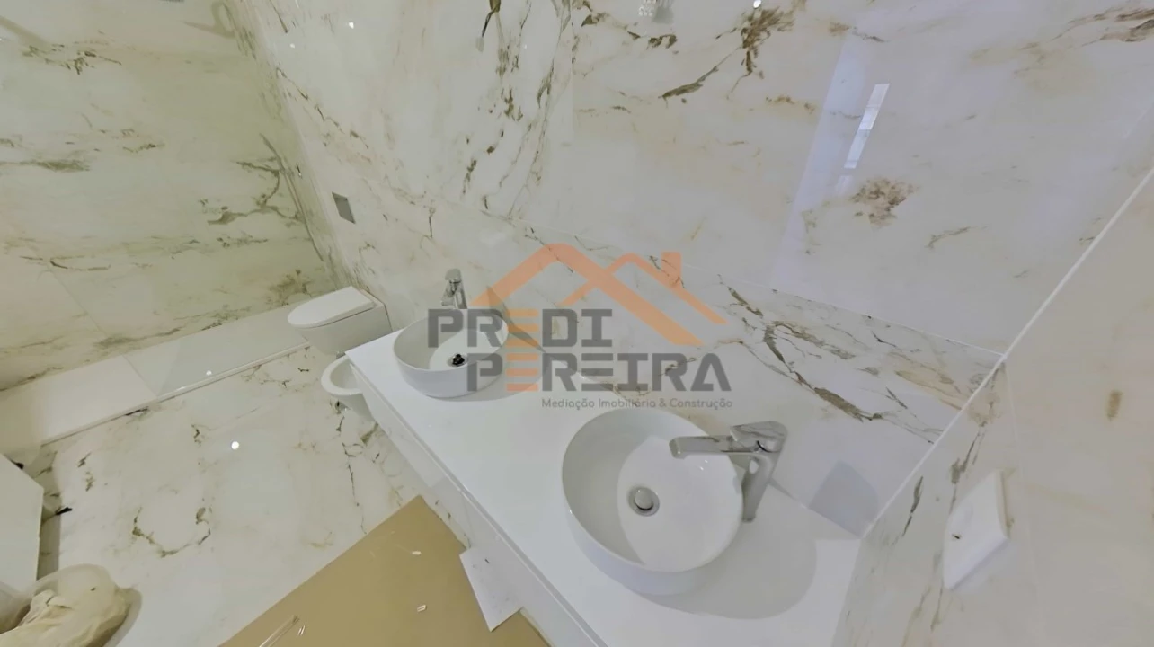 Apartamento T3 para Venda em Casal de Cambra Foto 14