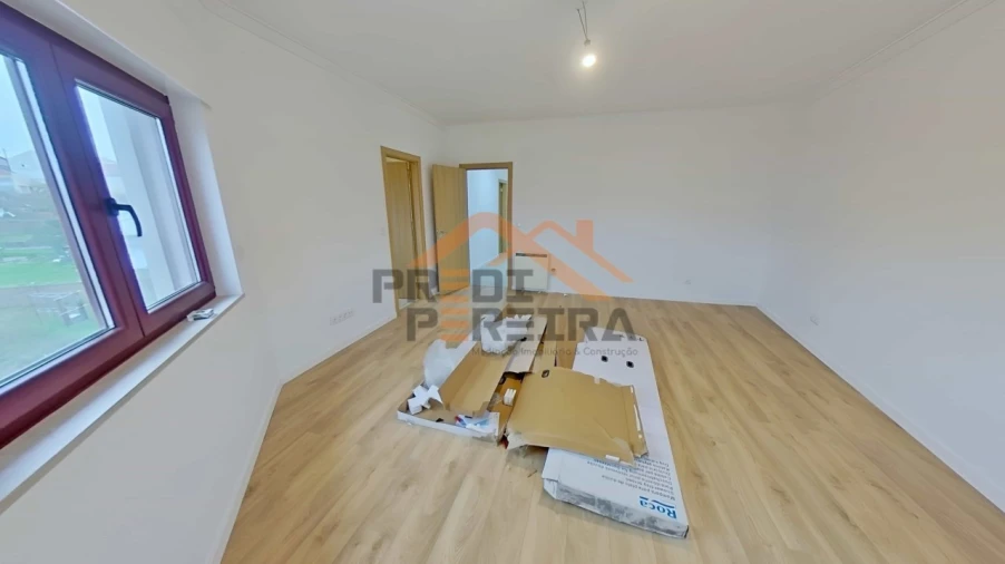 Apartamento T3 para Venda em Casal de Cambra Foto 22