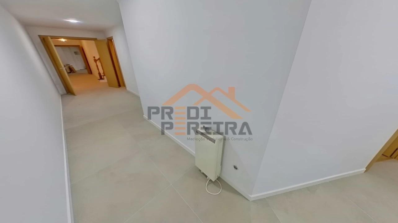 Apartamento T3 para Venda em Casal de Cambra Foto 15
