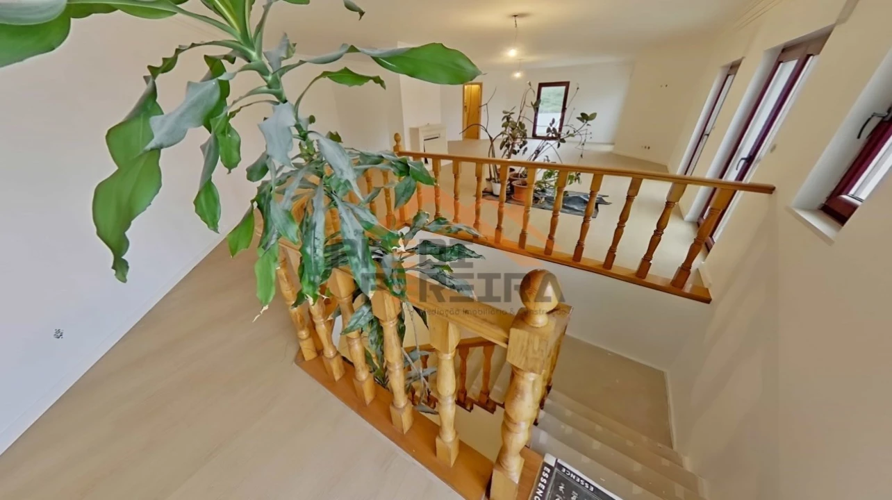 Apartamento T3 para Venda em Casal de Cambra Foto 2