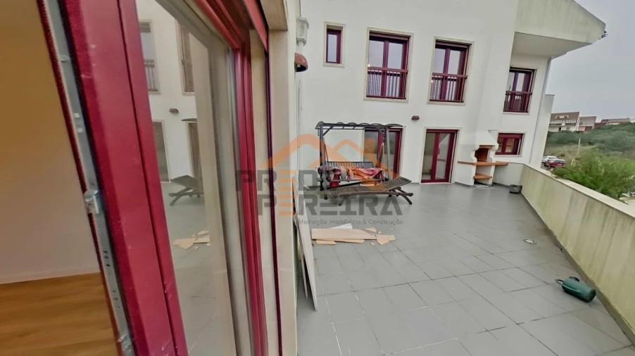Apartamento T3 para Venda em Casal de Cambra Foto 23