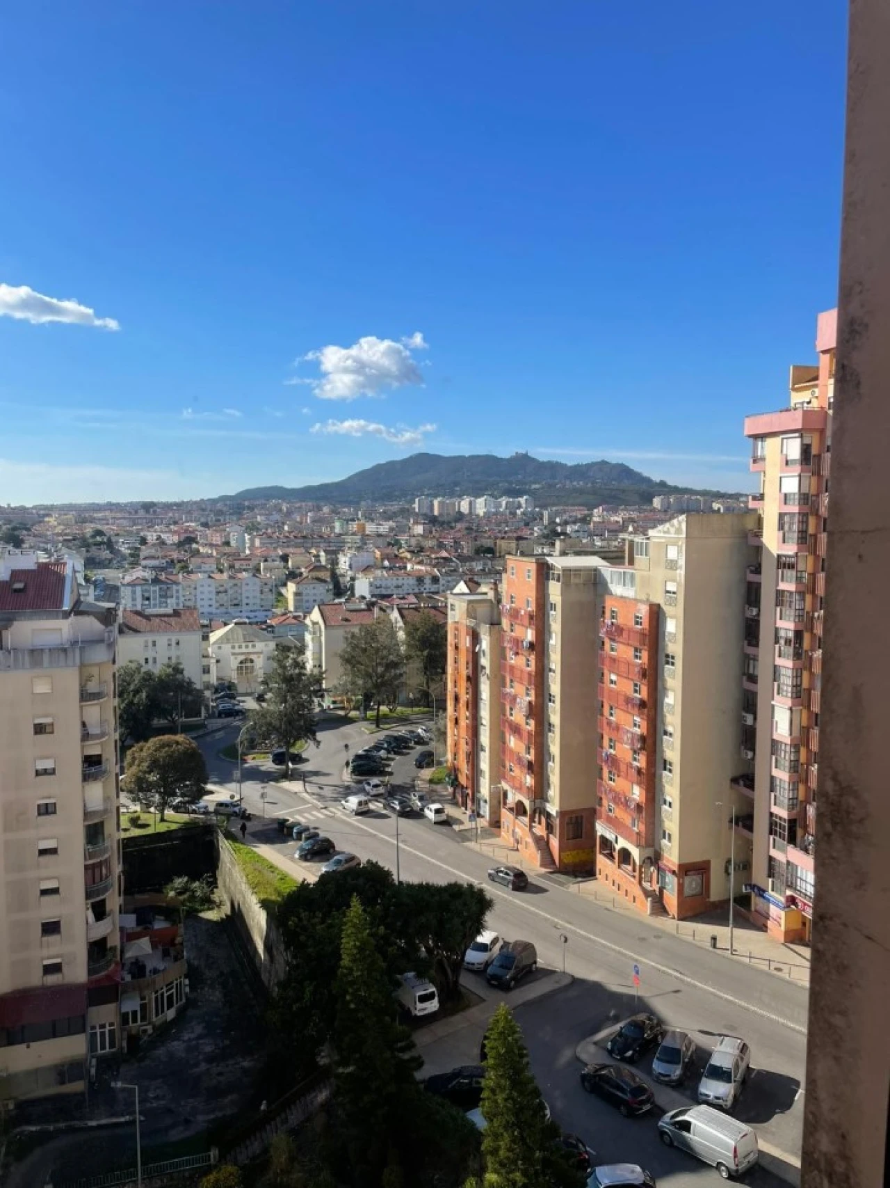 Apartamento T2 para Venda em Algueirão-Mem Martins Foto 1