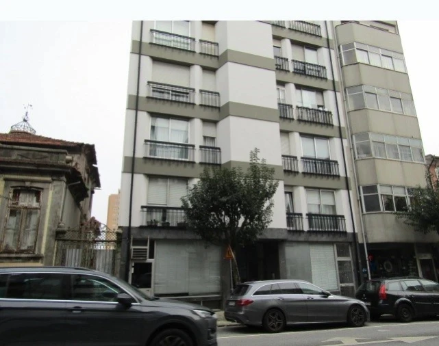 Loja para Venda em Cedofeita, Santo Ildefonso, Sé, Miragaia, São Nicolau e Vitória Foto 1