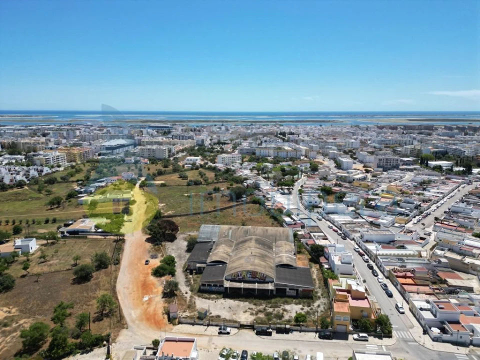 Terreno para Venda em Quelfes Foto 9