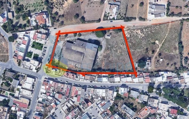 Terreno para Venda em Quelfes Foto 2