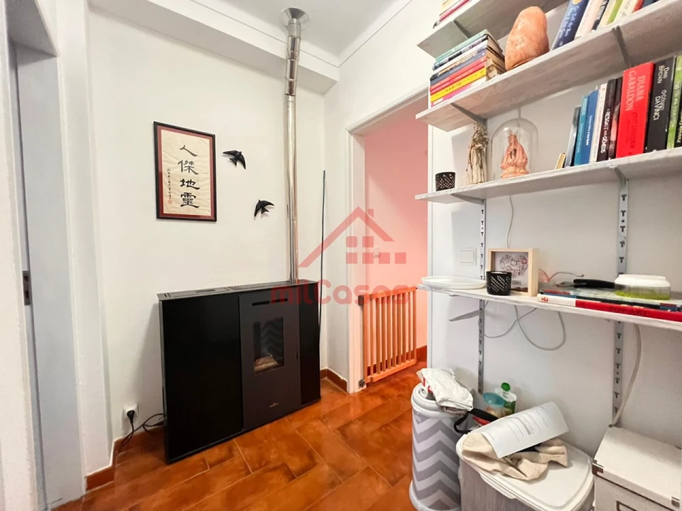 Apartamento T2 para Venda em Santa Maria, São Pedro e Matacães Foto 7