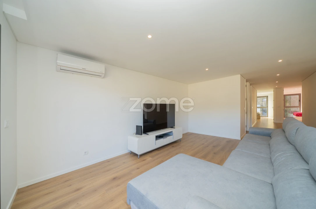 Apartamento T3 para Venda em Vieira do Minho Foto 13