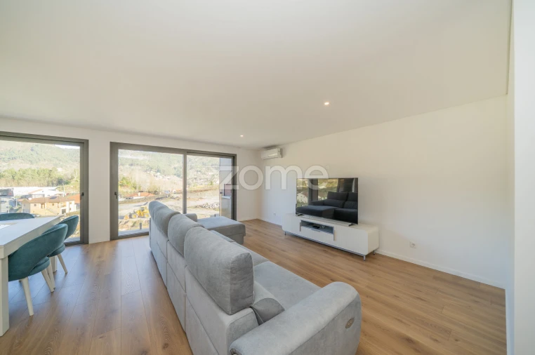 Apartamento T3 para Venda em Vieira do Minho Foto 6