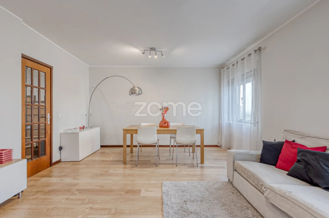 Apartamento T3 para Venda em Rio Tinto Foto 3