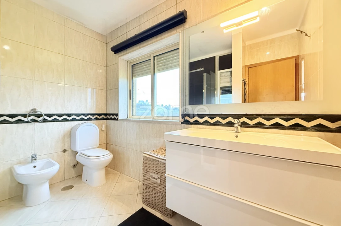 Moradia T3 para Venda em Brito Foto 32