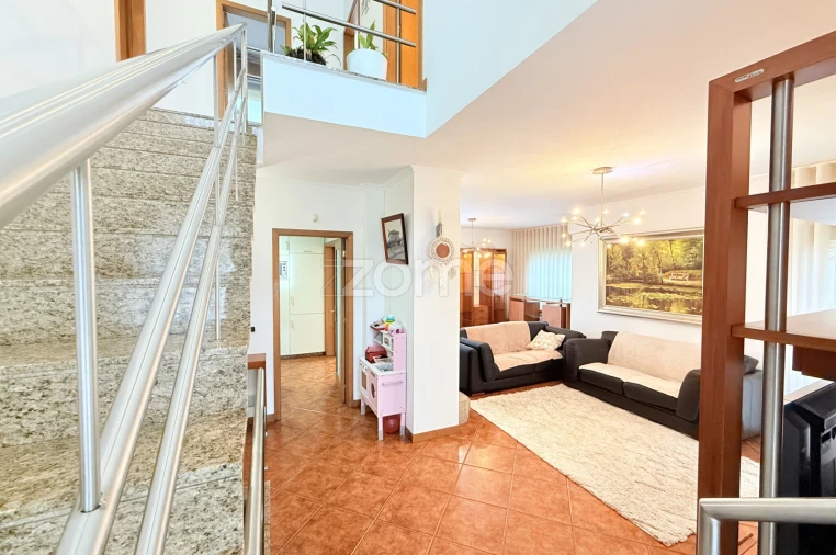 Moradia T3 para Venda em Brito Foto 23