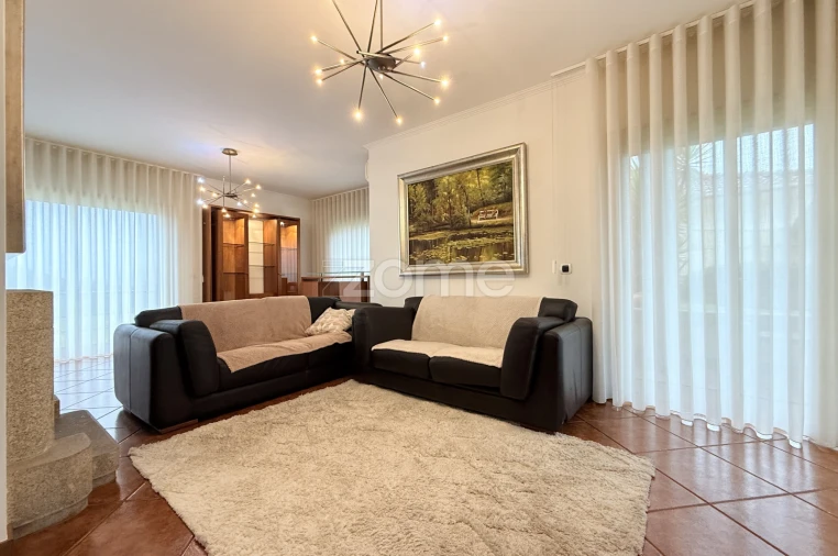 Moradia T3 para Venda em Brito Foto 9