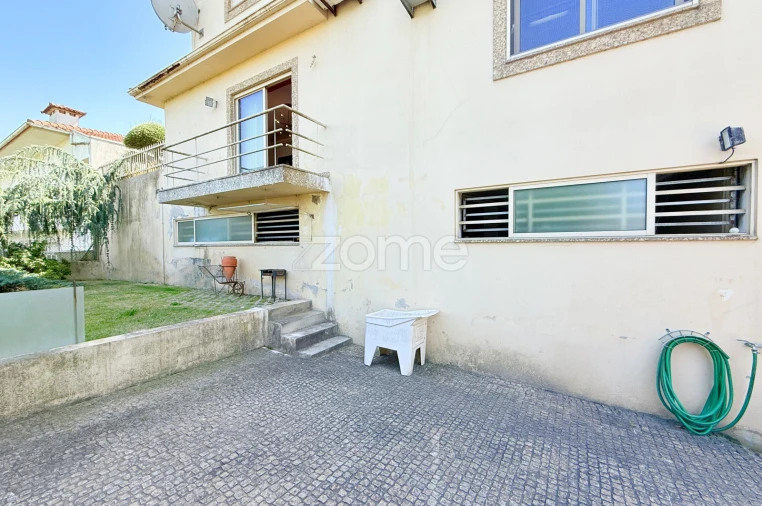 Moradia T3 para Venda em Brito Foto 57