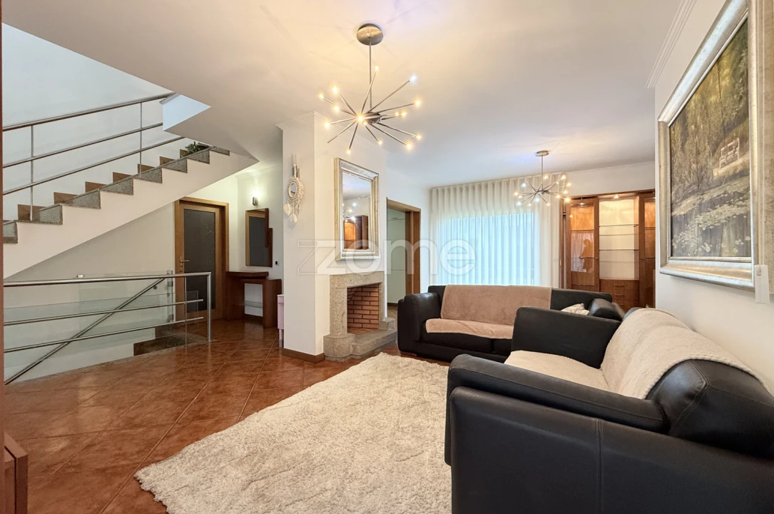 Moradia T3 para Venda em Brito Foto 8