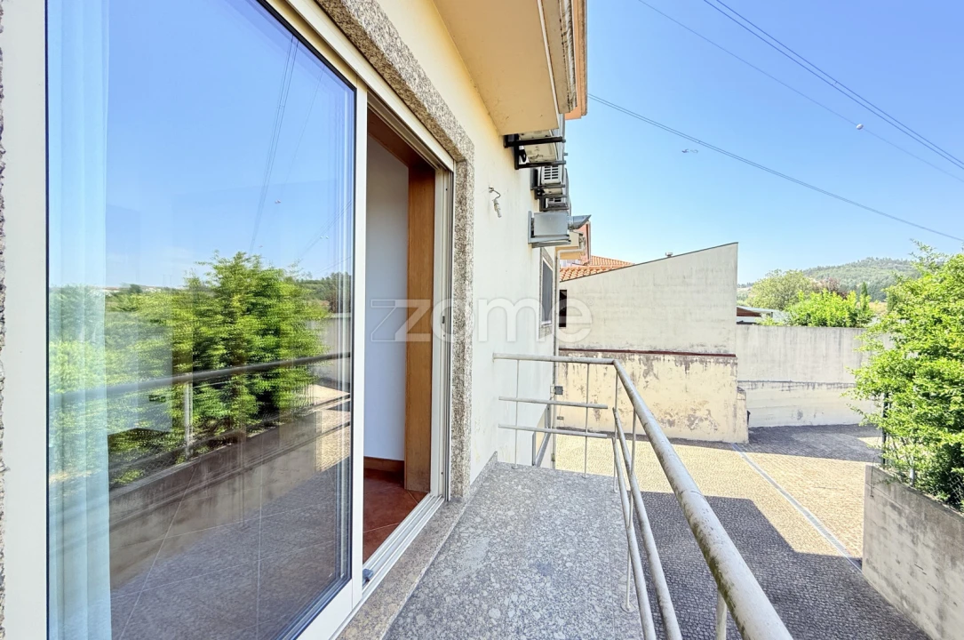 Moradia T3 para Venda em Brito Foto 19