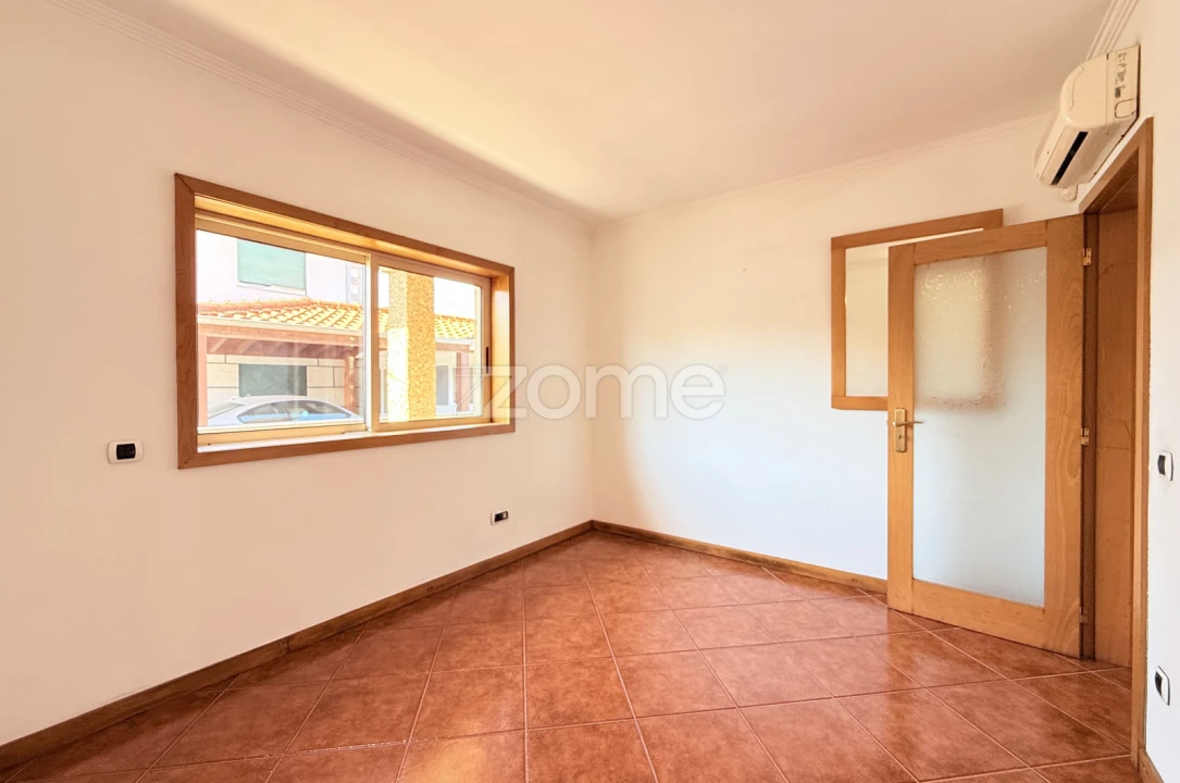 Moradia T3 para Venda em Brito Foto 27