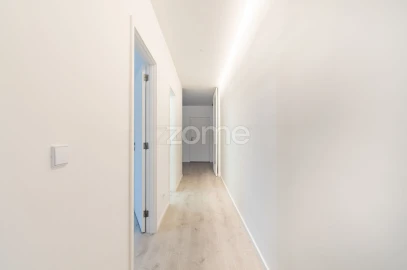 Apartamento T2 para Arrendamento em Lordelo do Ouro e Massarelos
