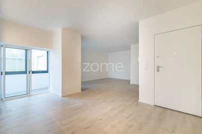 Apartamento T2 para Arrendamento em Lordelo do Ouro e Massarelos