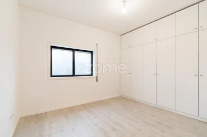 Apartamento T2 para Arrendamento em Lordelo do Ouro e Massarelos