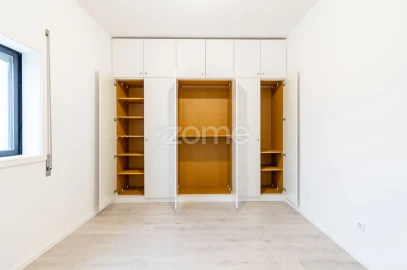 Apartamento T2 para Arrendamento em Lordelo do Ouro e Massarelos