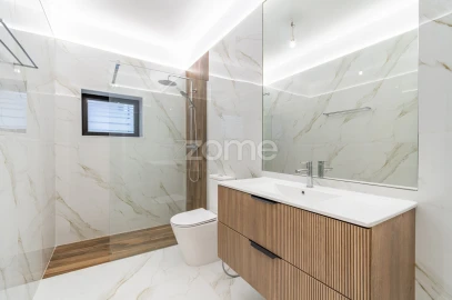 Apartamento T2 para Arrendamento em Lordelo do Ouro e Massarelos