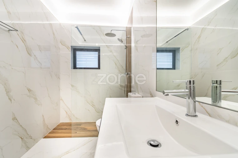 Apartamento T2 para Arrendamento em Lordelo do Ouro e Massarelos Foto 24