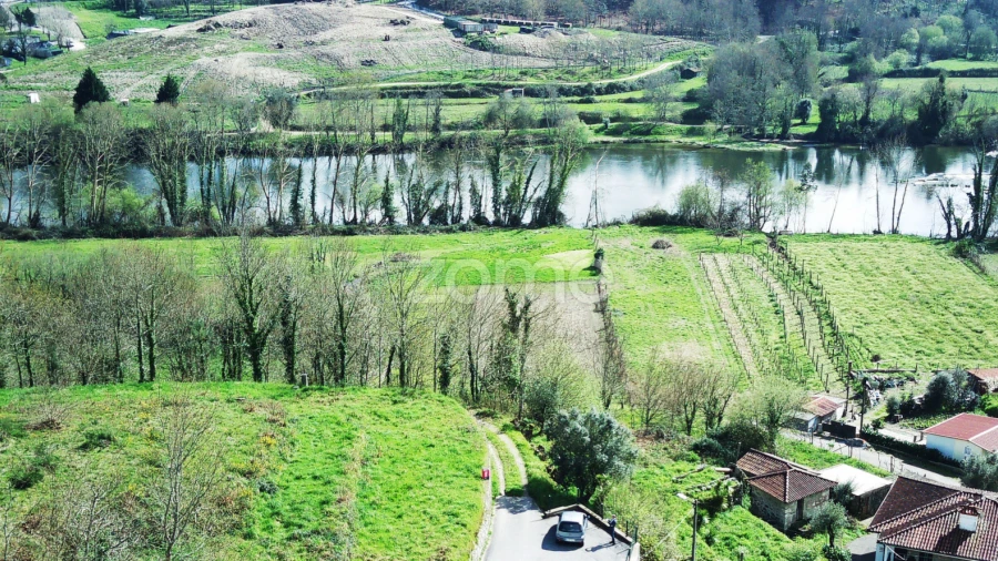 Terreno para Venda em Jolda (São Paio)