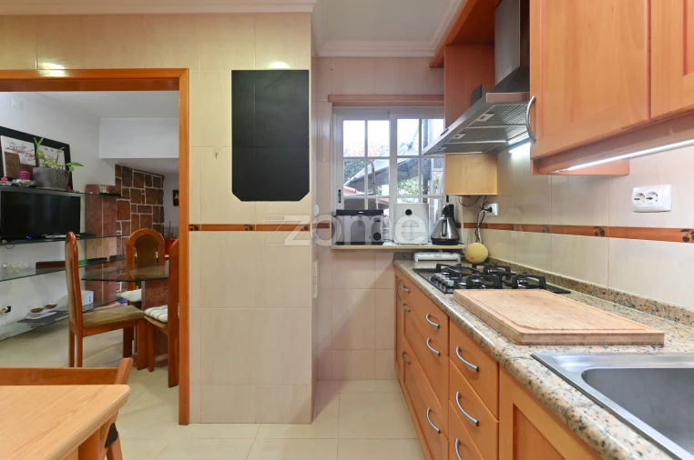 Apartamento T3 para Venda em Alcabideche Foto 8