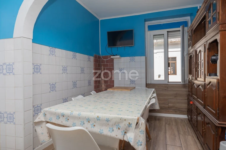 Moradia T8 para Venda em Santo Antonio dos Olivais Foto 20