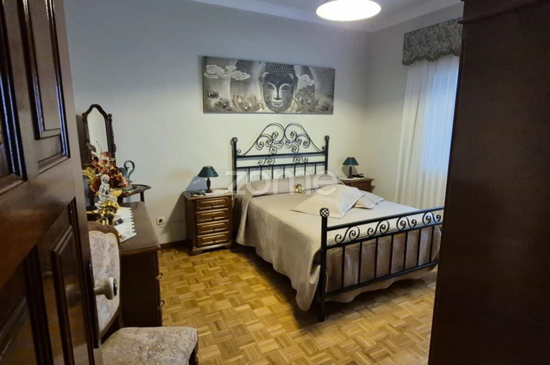 Moradia T4 para Venda em Vila Nova de Foz Côa Foto 19