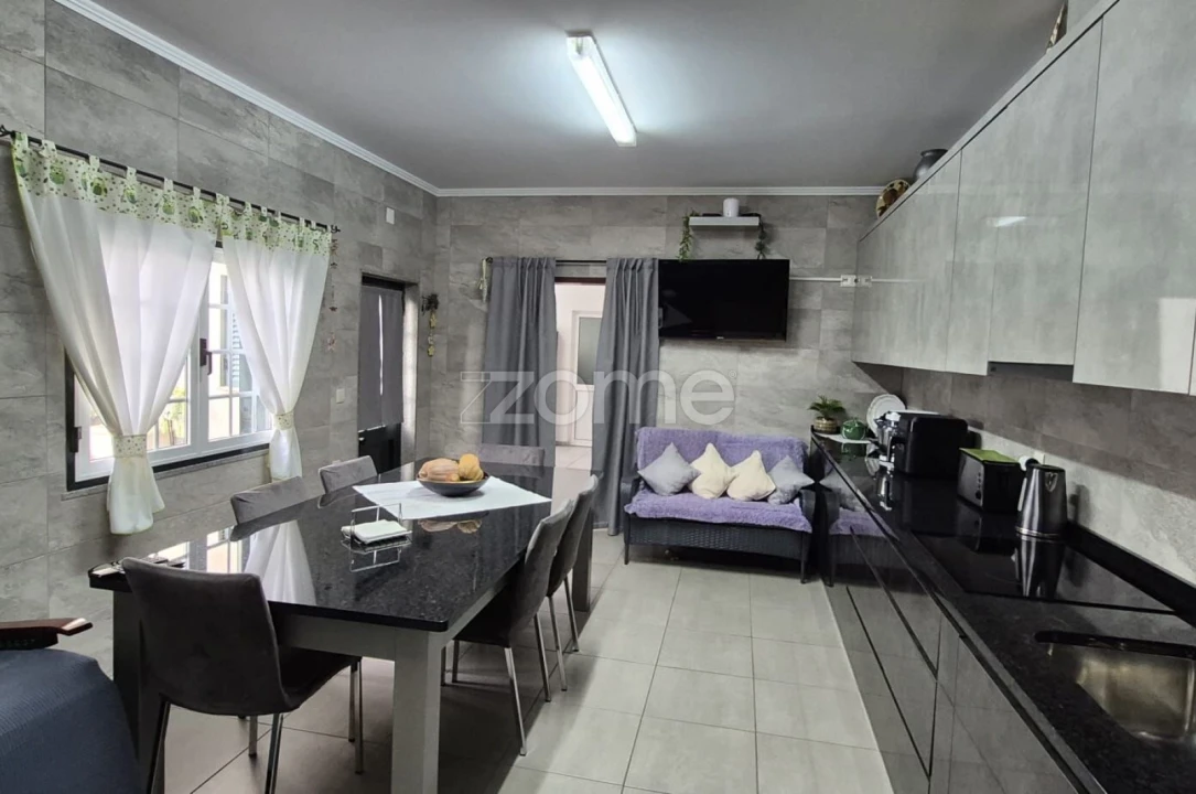 Moradia T4 para Venda em Vila Nova de Foz Côa Foto 27