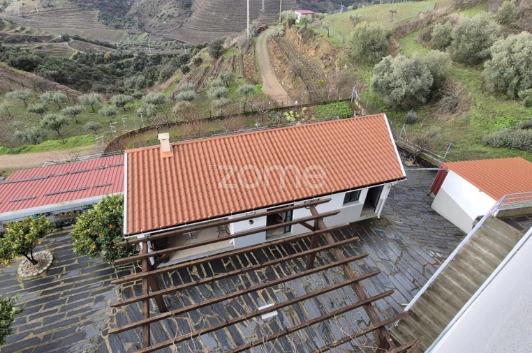 Moradia T4 para Venda em Vila Nova de Foz Côa Foto 13