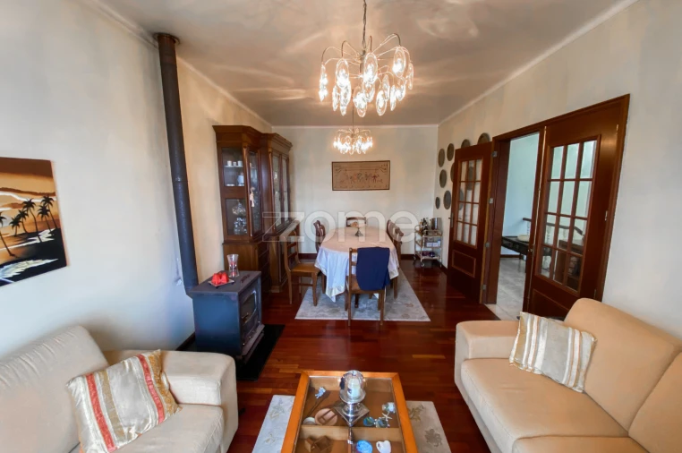 Moradia T4 para Venda em Ribeira Grande (Conceição) Foto 7