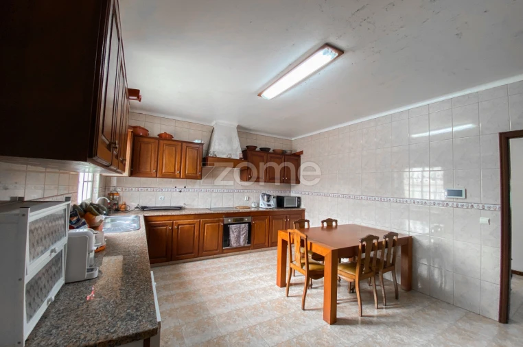 Moradia T4 para Venda em Ribeira Grande (Conceição) Foto 10