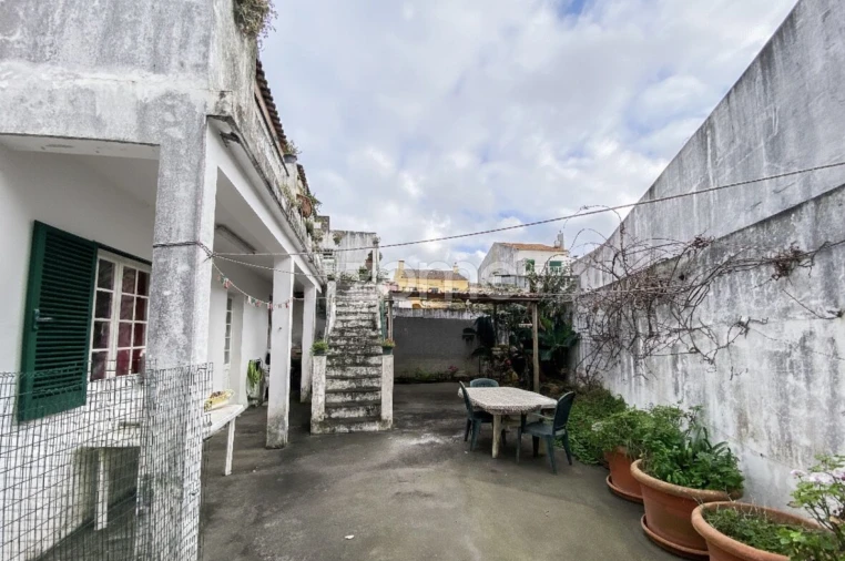 Moradia T4 para Venda em Ribeira Grande (Conceição) Foto 25