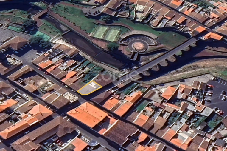 Moradia T5 para Venda em Ribeira Grande (Matriz) Foto 32